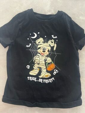 Old Navy Halloween short sleeved shirt, 4t